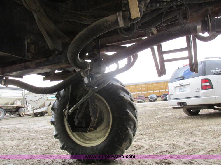 image for item K2229 Wilmar Xplorer 6200 self-propelled sprayer