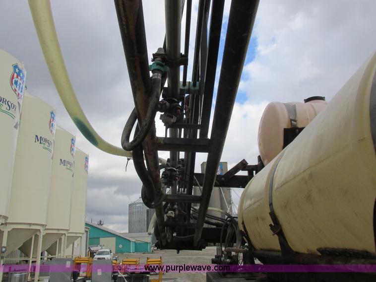 image for item K2229 Wilmar Xplorer 6200 self-propelled sprayer