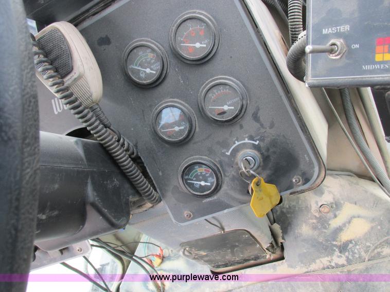 image for item K2229 Wilmar Xplorer 6200 self-propelled sprayer