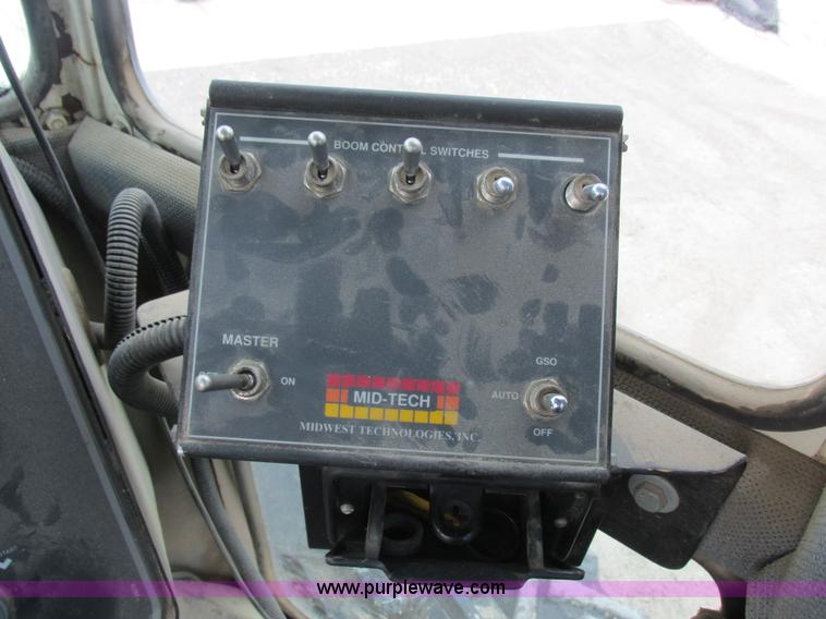 image for item K2229 Wilmar Xplorer 6200 self-propelled sprayer