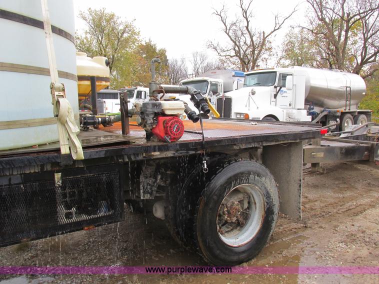 image for item K2230 1986 International 2375 flatbed tank truck