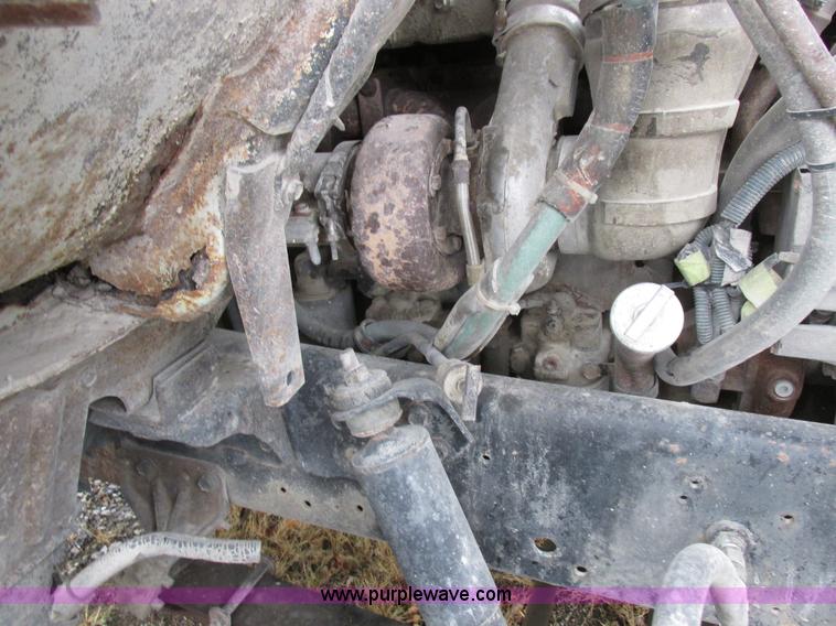 image for item K2230 1986 International 2375 flatbed tank truck