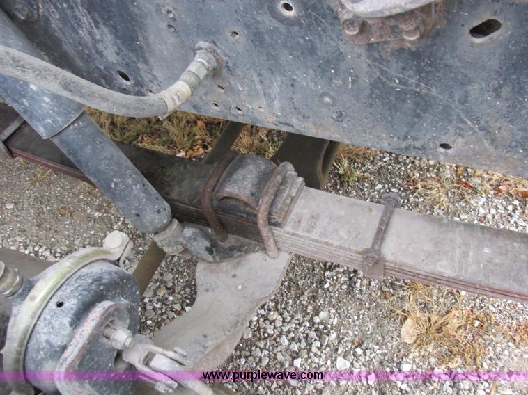 image for item K2230 1986 International 2375 flatbed tank truck