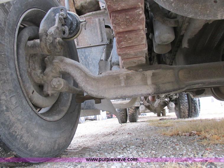 image for item K2230 1986 International 2375 flatbed tank truck