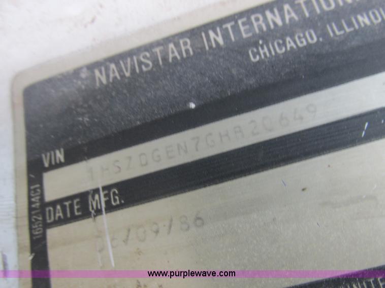 image for item K2230 1986 International 2375 flatbed tank truck