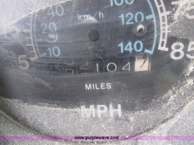 image for item K2230 1986 International 2375 flatbed tank truck