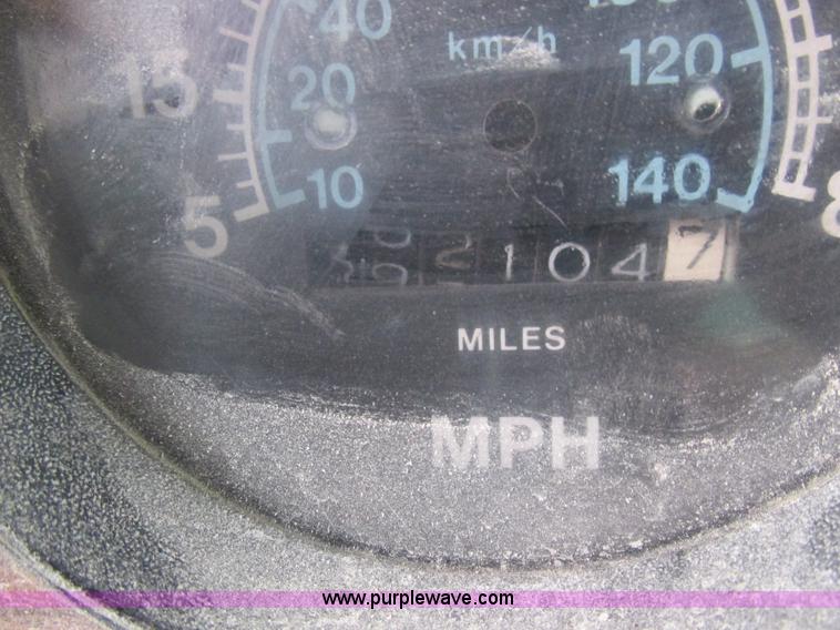 image for item K2230 1986 International 2375 flatbed tank truck