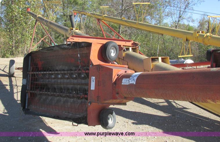 image for item K2233 Westfield MK100-71 grain auger