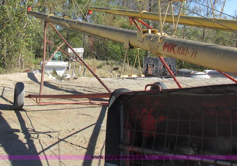 image for item K2233 Westfield MK100-71 grain auger