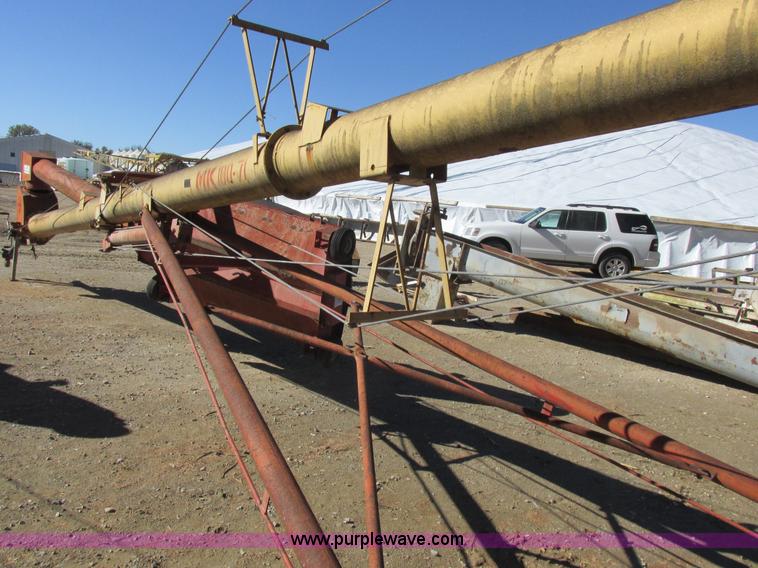 image for item K2233 Westfield MK100-71 grain auger