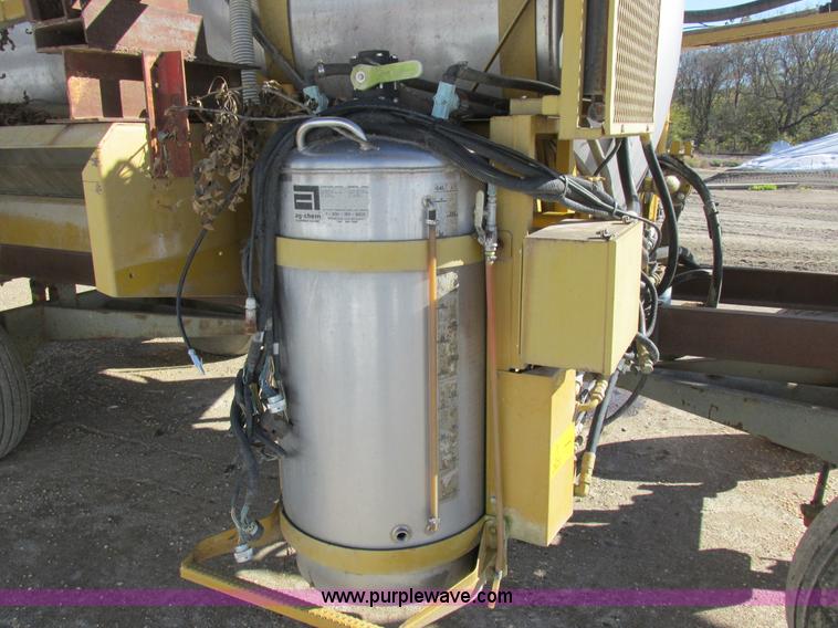 image for item K2235 Ag-Chem 1800 sprayer bed