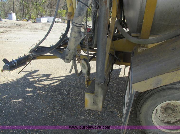 image for item K2235 Ag-Chem 1800 sprayer bed