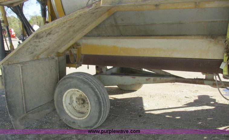 image for item K2235 Ag-Chem 1800 sprayer bed