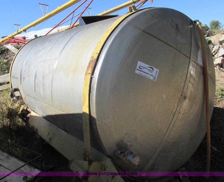 image for item K2237 1989 Mid-State Tank Mfg. stainless steel tank