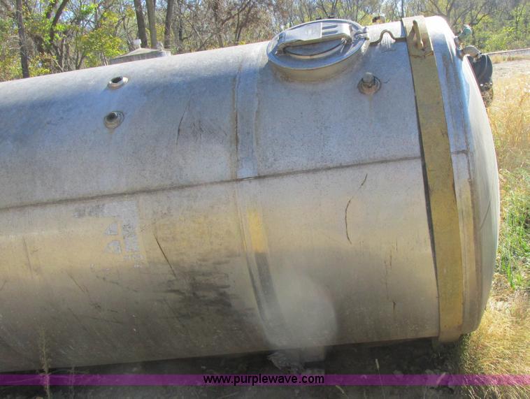 image for item K2237 1989 Mid-State Tank Mfg. stainless steel tank