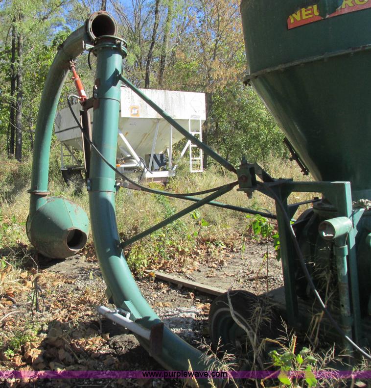 image for item K2239 Neuero grain vacuum