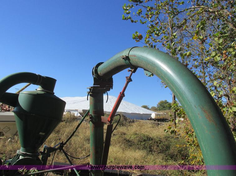 image for item K2239 Neuero grain vacuum