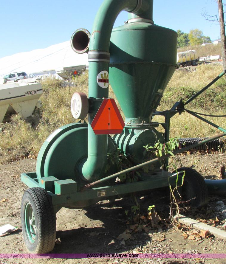 image for item K2239 Neuero grain vacuum