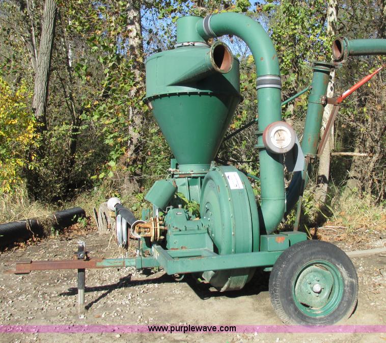 image for item K2239 Neuero grain vacuum