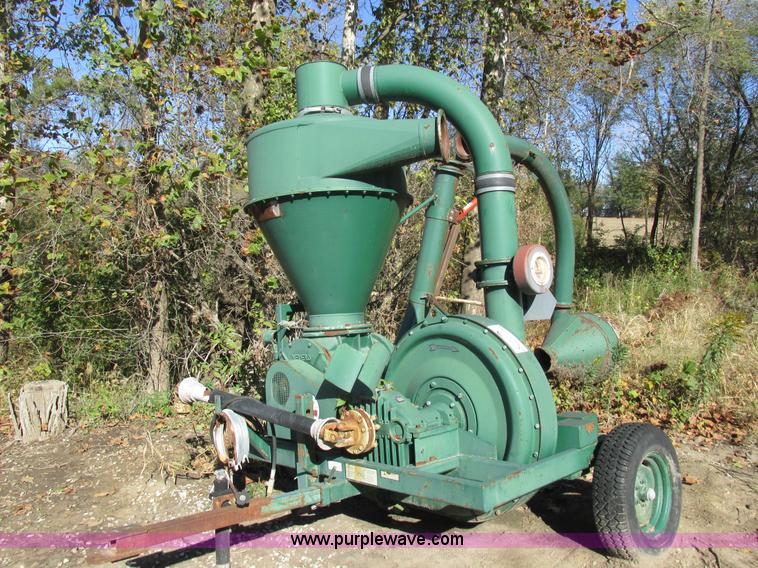 image for item K2239 Neuero grain vacuum