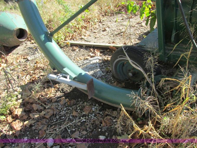 image for item K2239 Neuero grain vacuum