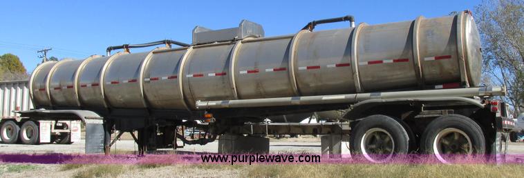 image for item K2243 1979 Polar tank trailer