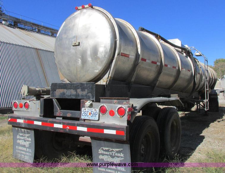 image for item K2243 1979 Polar tank trailer
