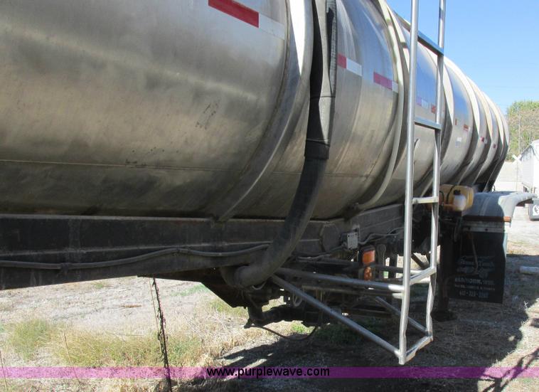 image for item K2243 1979 Polar tank trailer