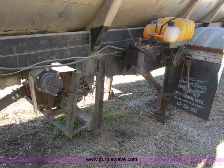 image for item K2243 1979 Polar tank trailer