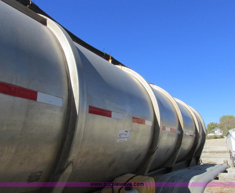 image for item K2243 1979 Polar tank trailer