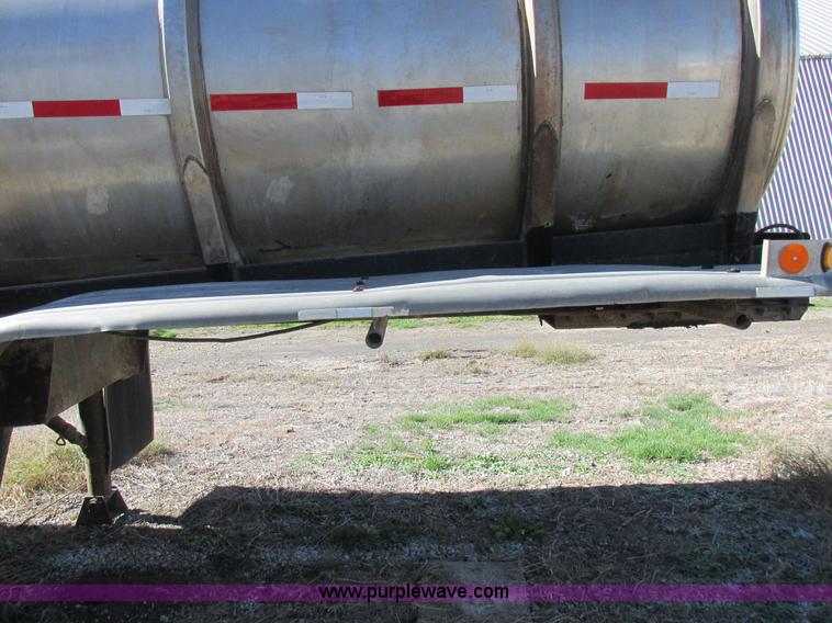 image for item K2243 1979 Polar tank trailer