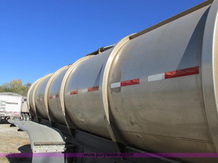 image for item K2243 1979 Polar tank trailer