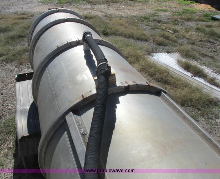 image for item K2243 1979 Polar tank trailer