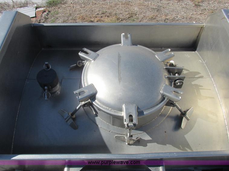 image for item K2243 1979 Polar tank trailer