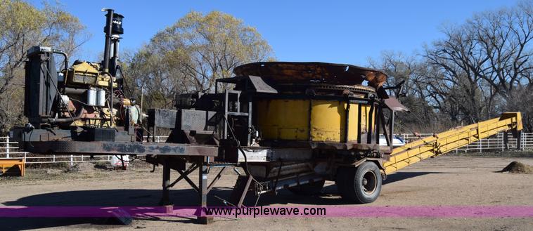 image for item K4934 WHO S121 tub forage grinder