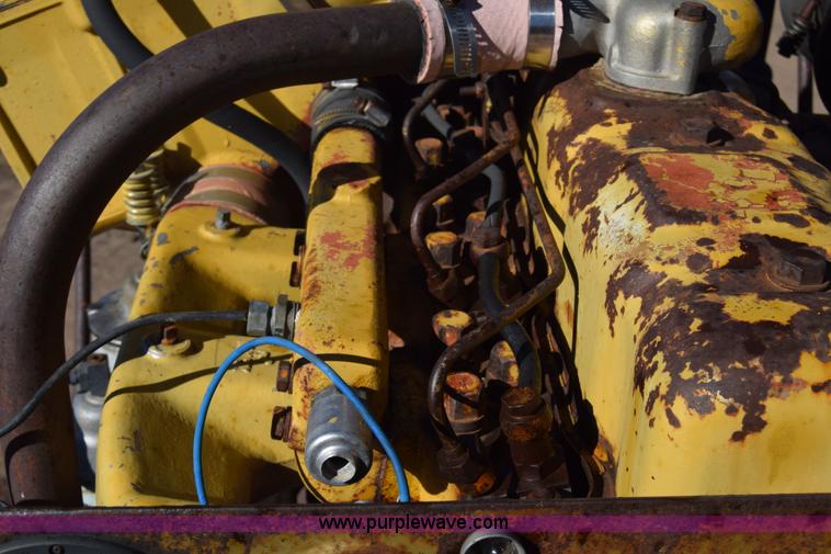 image for item K4934 WHO S121 tub forage grinder