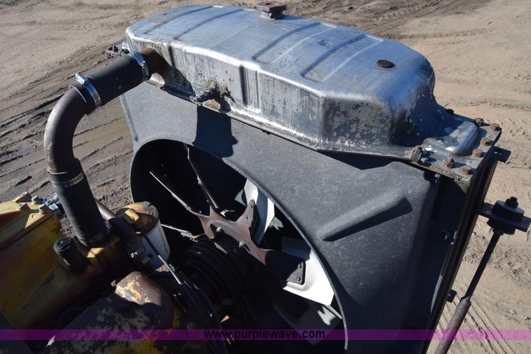 image for item K4934 WHO S121 tub forage grinder