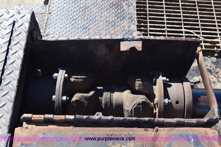 image for item K4934 WHO S121 tub forage grinder