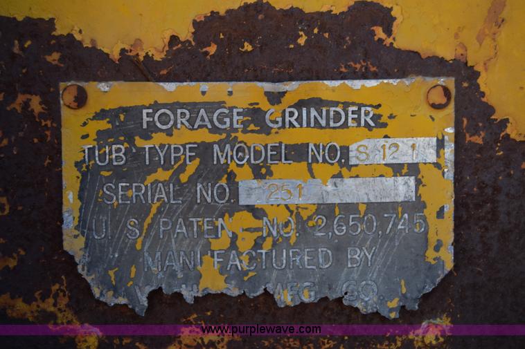 image for item K4934 WHO S121 tub forage grinder