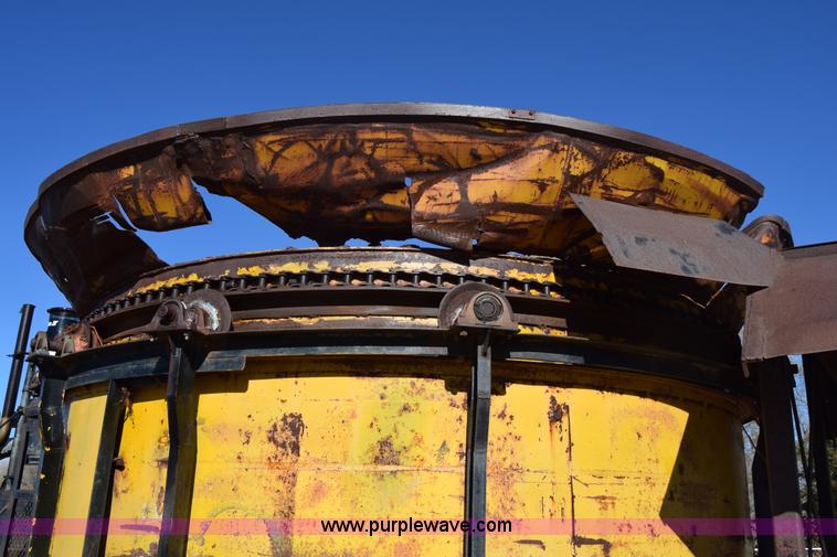 image for item K4934 WHO S121 tub forage grinder