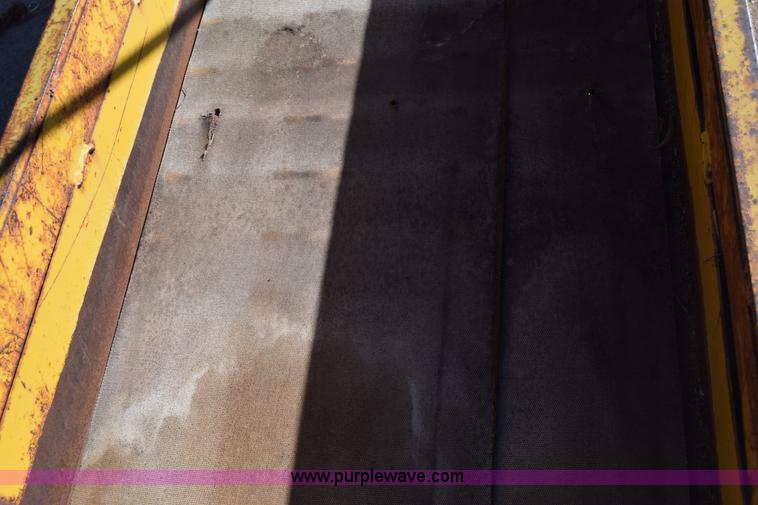 image for item K4934 WHO S121 tub forage grinder