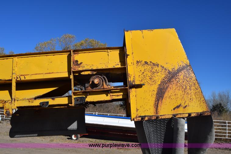 image for item K4934 WHO S121 tub forage grinder