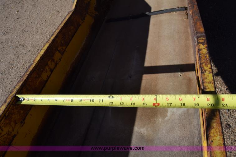 image for item K4934 WHO S121 tub forage grinder