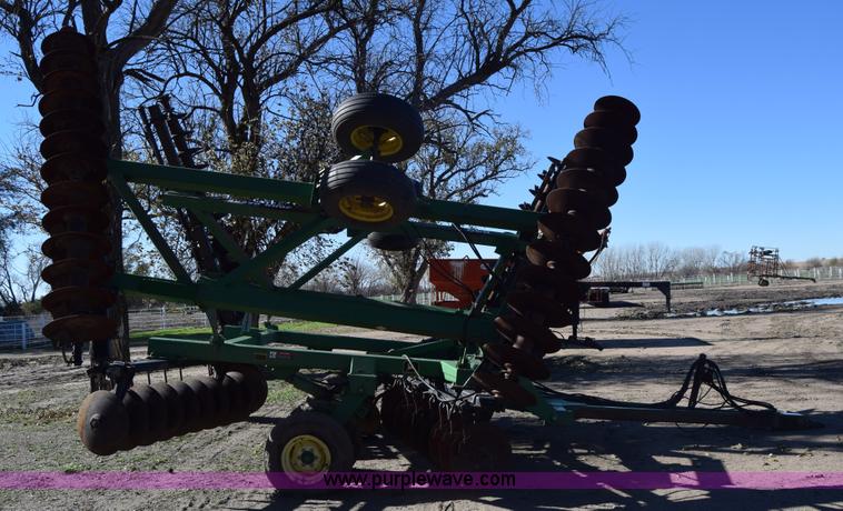 image for item K4949 John Deere 630 tandem disk