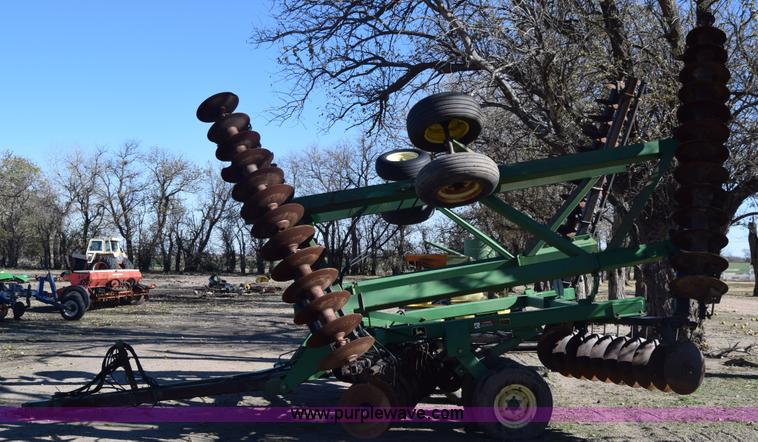 image for item K4949 John Deere 630 tandem disk