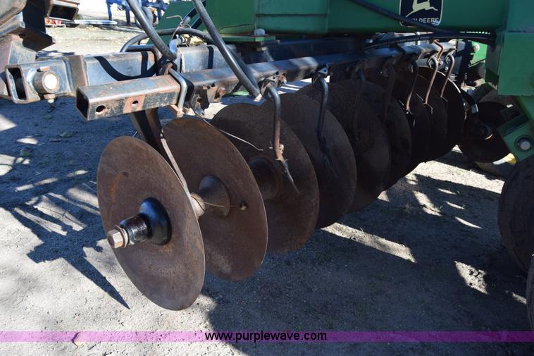 image for item K4949 John Deere 630 tandem disk