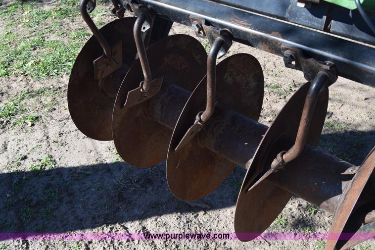 image for item K4949 John Deere 630 tandem disk