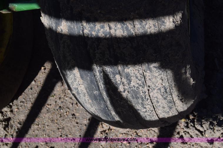 image for item K4949 John Deere 630 tandem disk