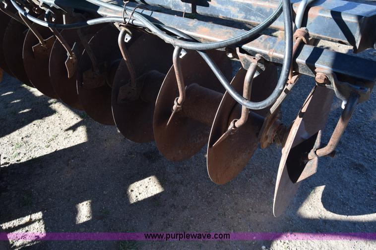 image for item K4949 John Deere 630 tandem disk