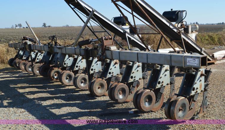 image for item K7549 Hiniker 6000 cultivator